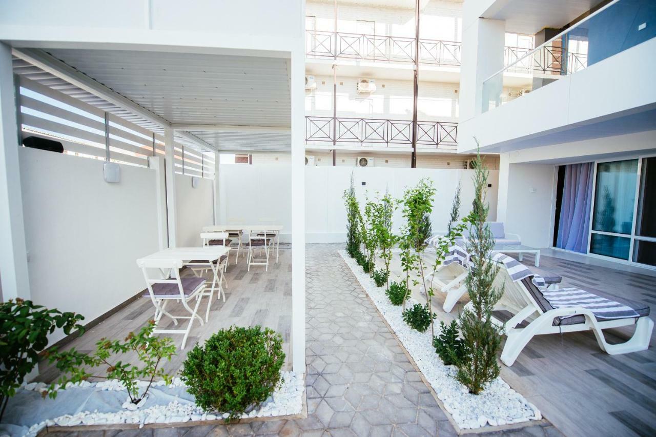 Hotel Zigzag Zatoka Exterior foto